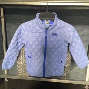 North Face girls Thermoball jacket.